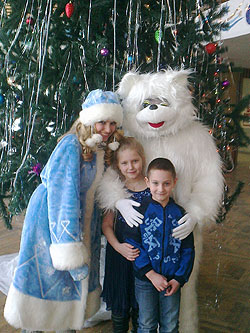 Новогодний праздник - детям!