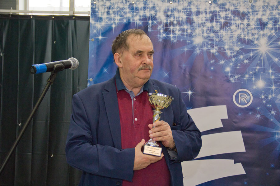 За стремление к совершенству