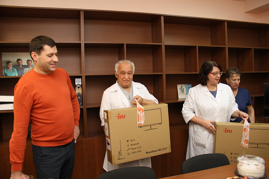 Подарок врачам